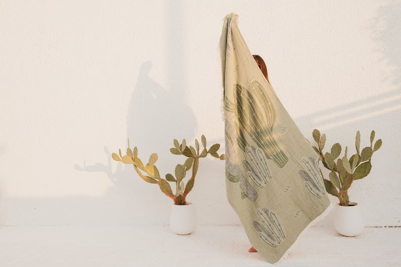 COTTON BEACH TOWEL- CACTI