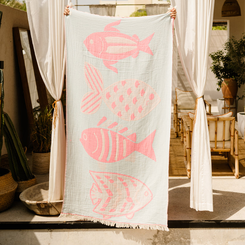 COTTON BEACH TOWEL- FOUR NEON FISH