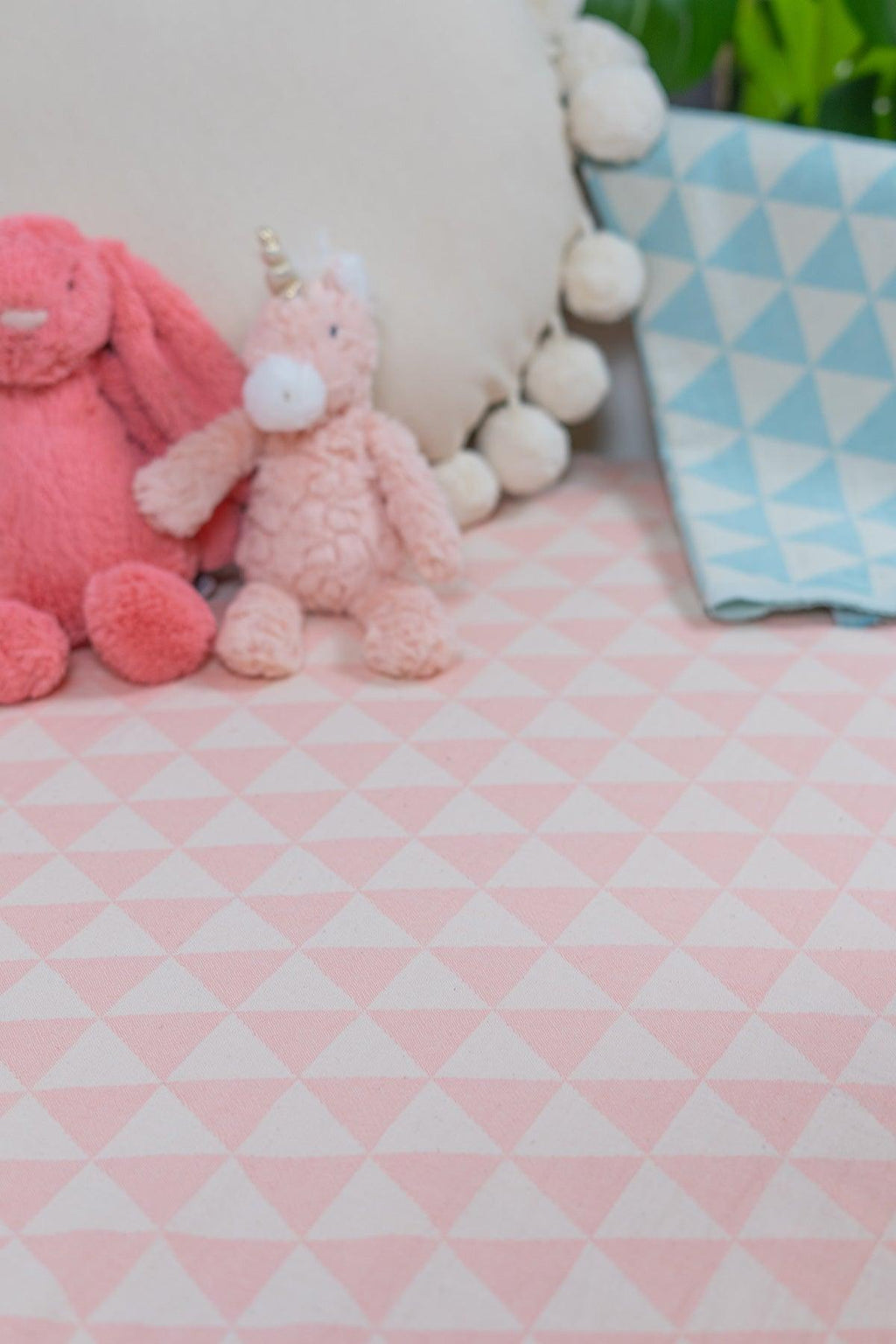 100% Turkish Cotton Pink Triangles Baby Blanket  Size  80 cm x 90 cm  Product Details  Crafted from the finest Turkish Cotton, our stylish, pink cloud patterned baby blankets can be used in many ways. They can be used as a blanket in the crib or in the stroller.