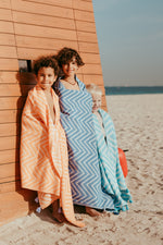 COTTON BEACH TOWELS- ZIGZAGS