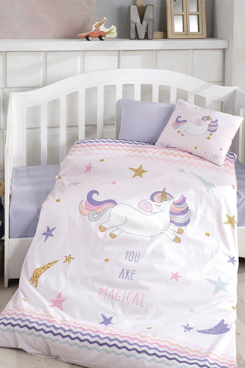 100% Turkish Cotton Baby Duvet Cover Set of 4  Size  Duvet cover: 100 cm x 150 cm  Flatsheet :120 cm x 160 cm  Pillows :35 cm x 45 cm each  Please note that the duvet is not included.  Product Details  Complete your little one's bedding with the cute panda design on the duvet set. Made from 100 % Turkish Cotton, our machine washable sets consist of a duvet cover, a flat sheet and two matching pillow cases. Little ones will absolutely enjoy snuggling into soft cotton fabric. Sweet dreams :)