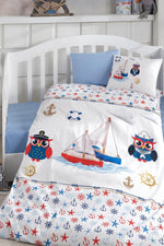 100% Turkish Cotton Baby Duvet Cover Set of 4  Size  Duvet cover: 100 cm x 150 cm  Flatsheet :120 cm x 160 cm  Pillows :35 cm x 45 cm each  Please note that the duvet is not included.   Product Details  Complete your little one's bedding with the cute panda design on the duvet set. Made from 100 % Turkish Cotton, our machine washable sets consist of a duvet cover, a flat sheet and two matching pillow cases. Little ones will absolutely enjoy snuggling into soft cotton fabric. Sweet dreams :)