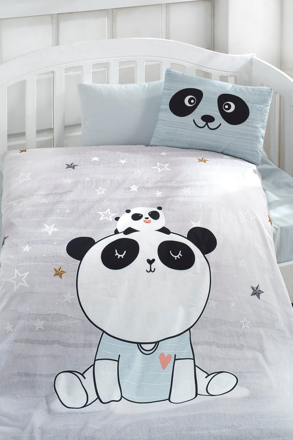 100% Turkish Cotton Baby Duvet Cover Set of 4  Size  Duvet cover: 100 cm x 150 cm  Flatsheet:120 cm x 160 cm  Pillows: 35cm x 45 cm each  Please note that the duvet is not included.   Product Details  Complete your little one's bedding with the cute panda design on the duvet set. Made from 100 % Turkish Cotton, our machine washable sets consist of a duvet cover, a flat sheet and two matching pillow cases. Little ones will absolutely enjoy snuggling into soft cotton fabric. Sweet dreams :)